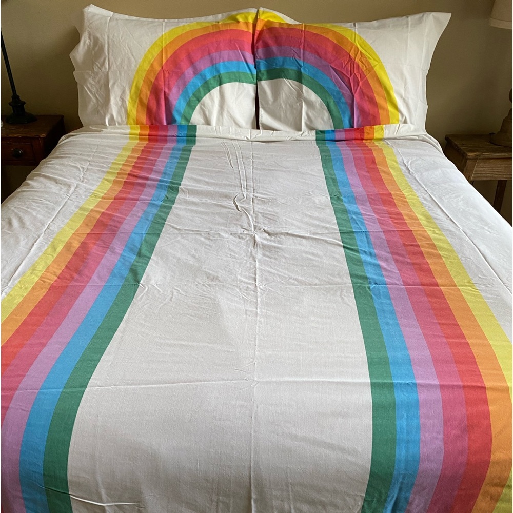 VINTAGE Wamsutta Rainbow full/double sheet set.  Fitted sheet is plain white.